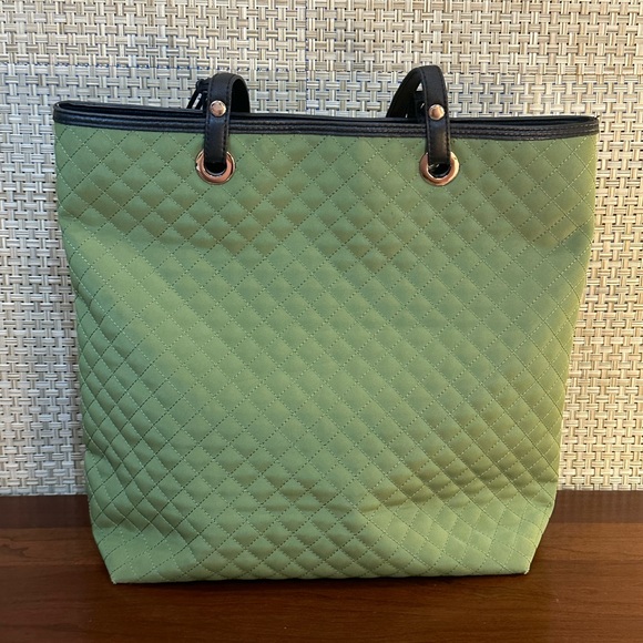 🌟3xHP🌟VTG 1990s Green Quilted Tote Bag Dark Brown Leather Trim Casual Corner - Picture 10 of 15